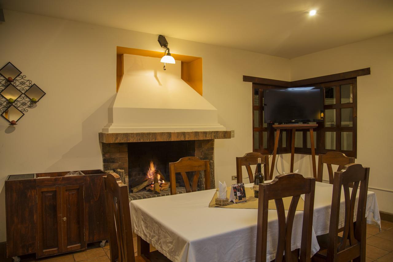 Casa Kirva Hotel Cobán エクステリア 写真