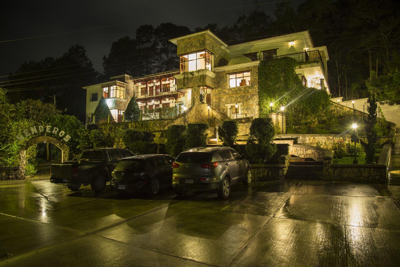 Casa Kirva Hotel Cobán エクステリア 写真